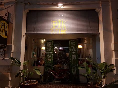 Another day, another new cafe. PIKNIK Cafe Nagore Square Penang Review - Penang Foodie