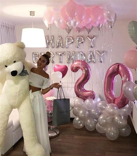 Balloons are still the favorite elements to celebrate your birthday, so organize a sleepover among friends and decorate the room, taking into account the following proposal. 💗 que amor! • #surprise | 21st birthday decorations ...