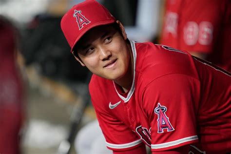 Shohei Ohtani Staying With The Angels For Now Baseball Chronicle