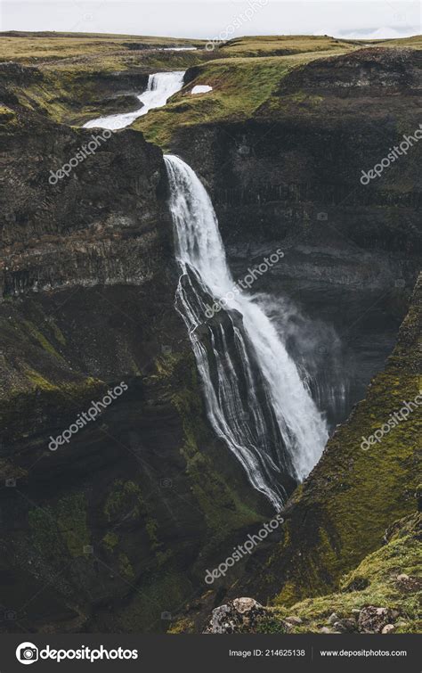 Aerial View Scenic Haifoss Waterfall Rocky Cliff Iceland — Stock Photo