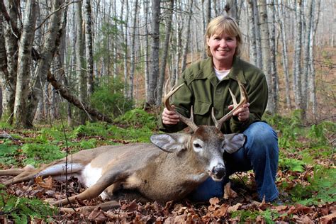 Tylor Kelly Camps Deer Hunting Photo Gallery