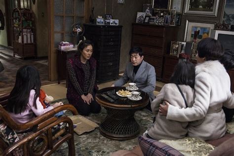 Hide and seek, one of the most successful south korean films of all time, is now available on vod from ram releasing. Hide and Seek - Korean Movie - AsianWiki