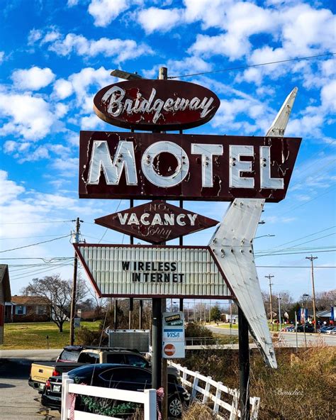 Vintage American Signs In 2020 Nashville Photographers Motel