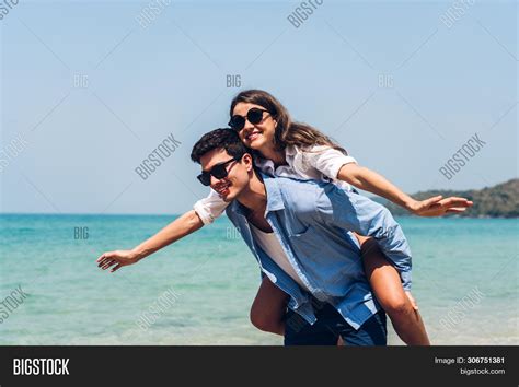 Romantic Lovers Young Image And Photo Free Trial Bigstock