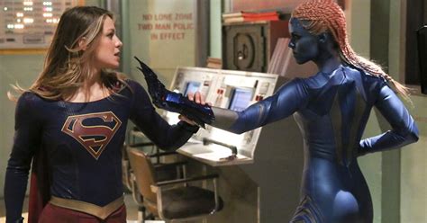 Mondays Tv Highlights Supergirl On Cbs Los Angeles Times
