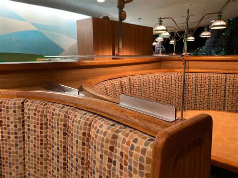 So here is a list of the best places to eat in the travel agents specialized in disney travel at the vacationeer can help you plan and book your disney world, disneyland, or disney. PHOTOS, VIDEO, REVIEW: Chip 'N' Dale's Harvest Feast ...