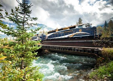 Rocky Mountaineer Railtours Luxury Train Travel Gr8 Travel Tips