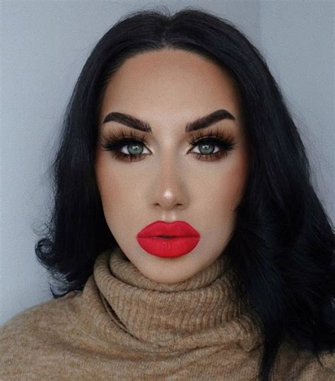 classic full face glam with bold red lip model courtney maubach classic red lipstick red