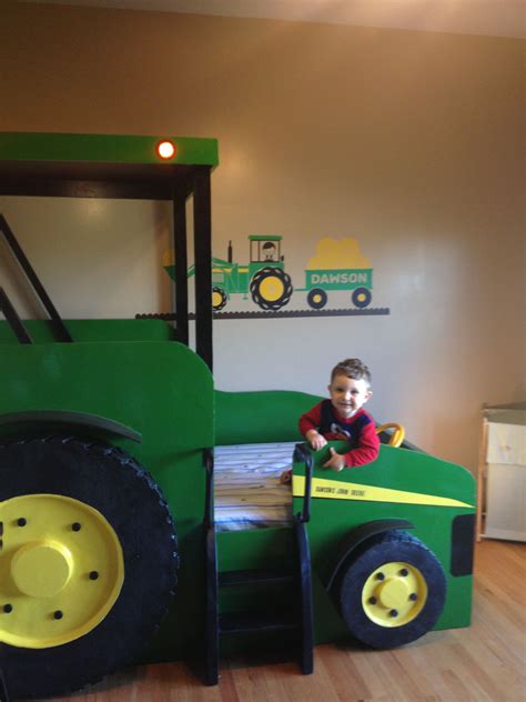 They also said his room was john deere themed and told me i could just go for it! 17 Awesome Kids Tractor Bed Foto Inspiration | Kid's Room ...