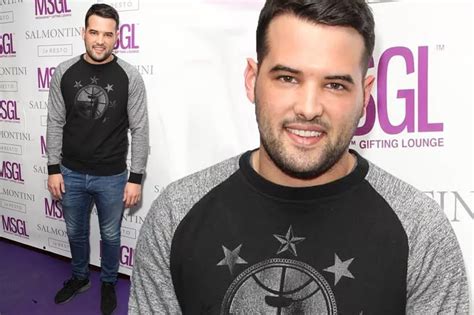 Ricky Rayment FINALLY Shaves His Beard Off And Says He S Stopped