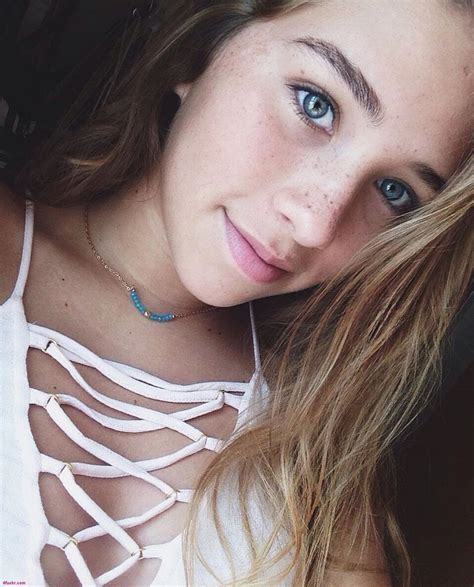 Remarkably Beautiful Girls On Tumblr