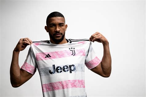 Adidas Apresenta Novo Segundo Uniforme Da Juventus Para Temporada