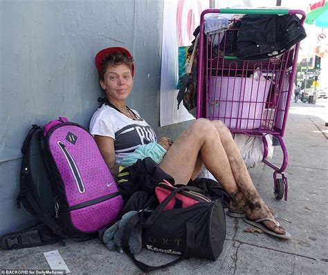 ex wife of baywatch star loni willison is now living as homeless person the teal mango