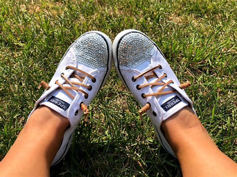 Diy Gem Shoes How To Bedazzle Sneakers Diy T A