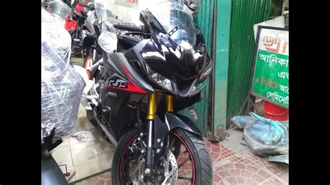 Best 150cc engine which produces 19.3 bhp of power and. 2020 Yamaha R15 V3 (Indonesian) New spacial Edition Black ...