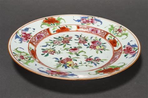 Qianlong Famille Rose Porcelain Plate 18th Century Ceramics