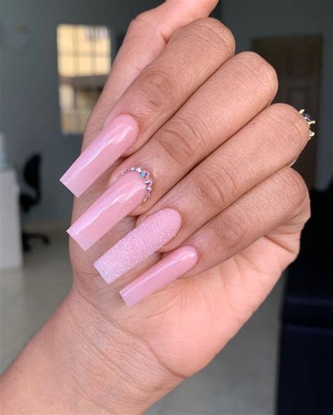 Short french nails refers to using monochrome nail polish to clearly and accurately. Popular Long Square Nail Ideas 2020 - HowLifeStyles