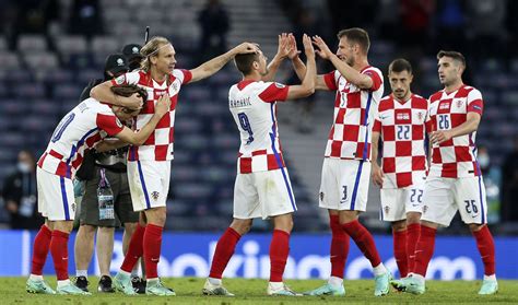 Argentina Vs Croatia Predictions Picks And World Cup Semi Final Odds
