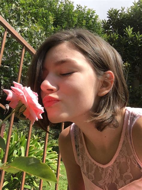 Rainy Brown On Twitter Flower Kisses