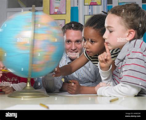 Spinning Globe Classroom Hi Res Stock Photography And Images Alamy