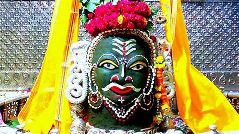Jai mahakal dosto, here you'll get mahakaal hd wallpapers, images, photos in hq format of 1080p and above for your pc, mobile, desktop, android phone, iphone etc. 100 Best Mahakaleshwar Images | Mahakaleshwar Temple ...