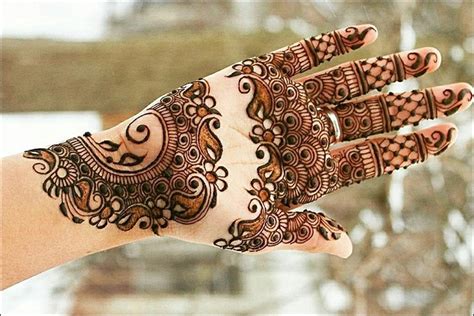 Unique Mehndi Designs Be A Trendsetter With These 15 Designs