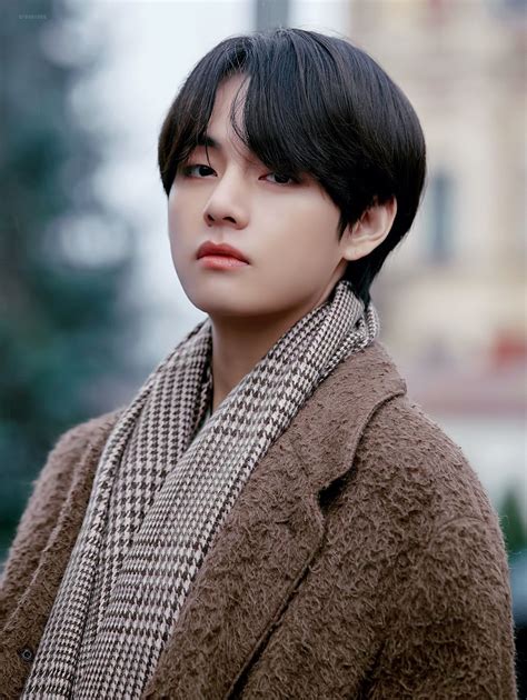 Pin By Gen Maez On My Favorite Actors And Singers With Images Taehyung Kim Taehyung Bts
