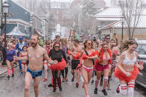 Photos Cupids Undie Run Continues To Put The Fun In Fundraising Cincinnati Refined
