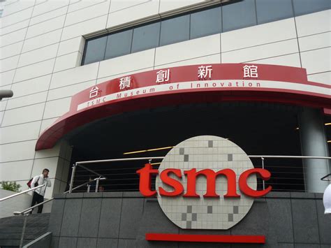 Get full conversations at yahoo finance Samsung and TSMC battle to produce the A12 chip for Apple ...