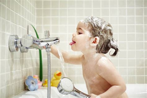 ¿con Qué Frecuencia Hay Que Bañar A Los Niños Mamás Y Papás El PaÍs