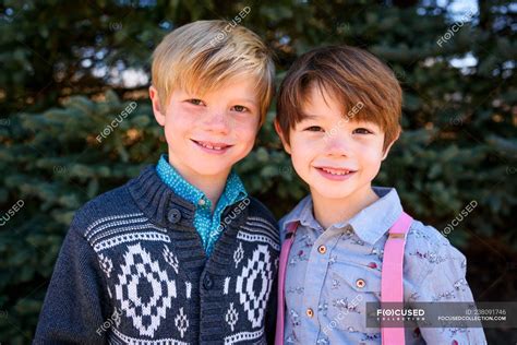 Portrait Of Two Boys Standing Togeter — Friends Brothers Stock Photo