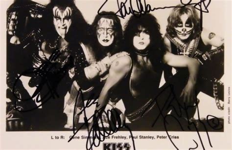 Kiss Hand Signed 8x10 Photo Paul Stanley Gene Simmons Ace Frehley