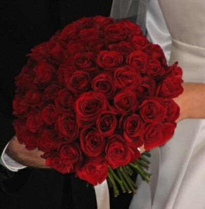 Red wedding bouquet ideas designed by cedarwood weddings and photographed by jenna henderson. Show Me some Red Bouquets - Planning - Project Wedding Forums