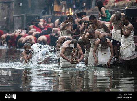 Kathmandu Nepal 01st Feb 2022 Nepalese Hindu Devotee Bath The Idol Madhav Narayan In The