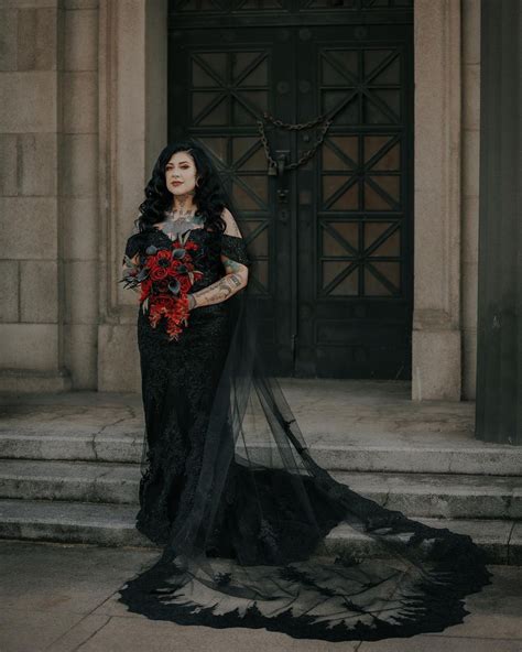 Alternative Gothic Wedding Dresses Black Plus Size