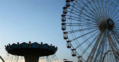 Police Couple Arrested For Having Sex On Ferris Wheel In Ohio