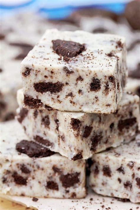 Quick And Easy Oreo Fudge Just Perfect For Christmas