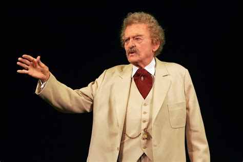 He was 55.the actor passed away in the. Hal Holbrook, Actor Who Channeled Mark Twain, Is Dead at ...