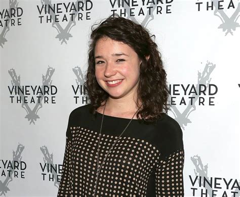 49 Hot Pictures Of Sarah Steele Will Hypnotise With Her Enigmatic Beauty The Viraler