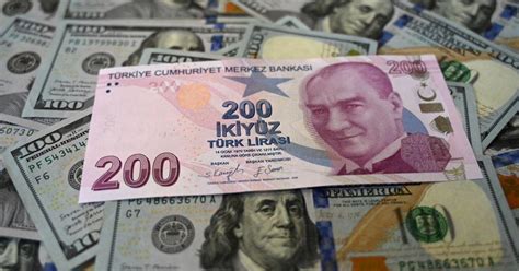 Turkish Lira Crisis Turns Political With Lawsuit Threat