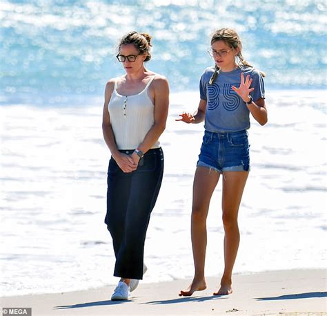 Jennifer Garner Is Every Inch The Doting Mother As She Enjoys Beach Day
