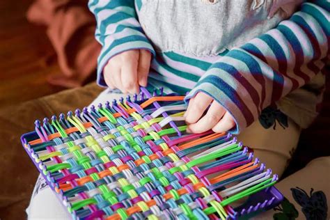 The Best Weaving Loom Kits {for Beginners!} | Marching North