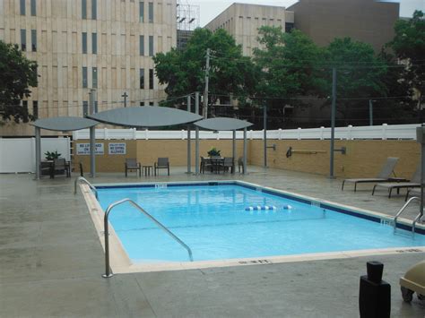 Courtyard By Marriott Columbia Downtown At Usc Pool Pictures And Reviews