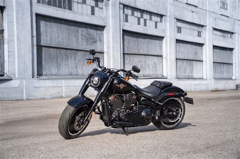 Harley Davidson Releases The Cvo Road Glide And Fat Boy 30th