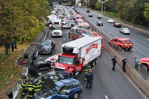 Ambulance Flips In Multi Car Crash On Nycs Prospect Expressway