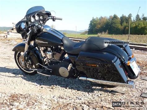 This is a 2010/2015 hd road glide 103 ci motor very low miles an transmission comes with it along with belt an clutch cable shipping will not cost that much. 2011 Harley Davidson 2011 Street Glide 103 + Cui el ...