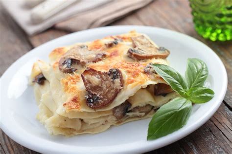 Lasagne Con Salsiccia Provola E Funghi La Ricetta Della Prova Del