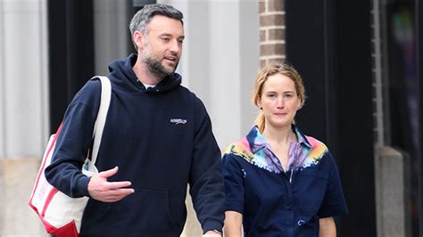 Jennifer Lawrence Cooke Maroney Take Son Cy For Lunch In Nyc Photos