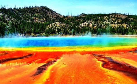 Grand Prismatic Spring A Truly Natural Hot Spring In Yellowstone National Park Charismatic Planet