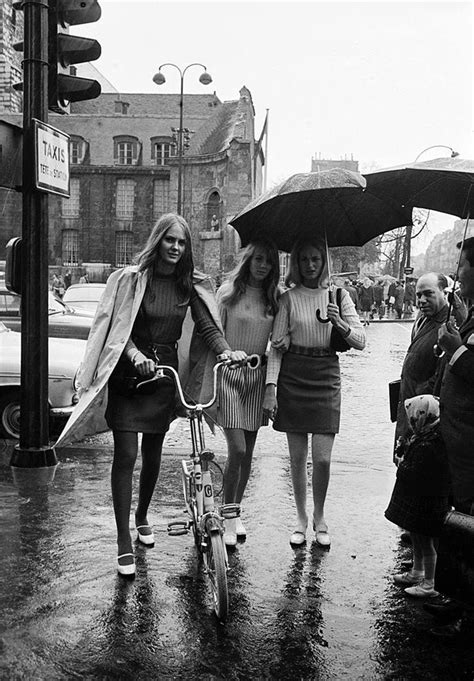 paris april 1966 photo by jack garofalo paris match 50s love aesthetic 1960s london alice